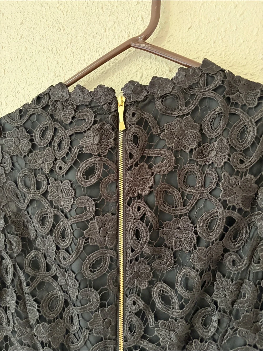 Black Lace Sheath Dress Elegant Sleeveless Cocktail Dress Kate Spade NWOT size 6